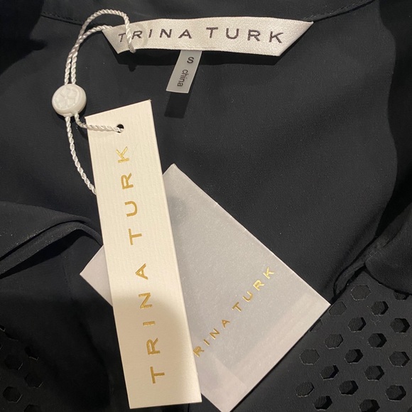 Trina Turk Sleeveless Blouse - Picture 3 of 3